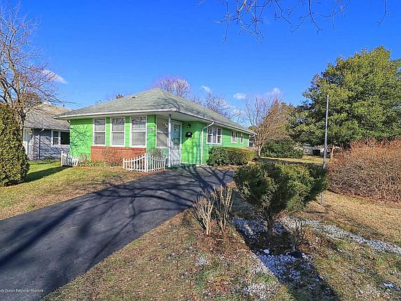 3rd image of 1778 Yorktowne Blvd