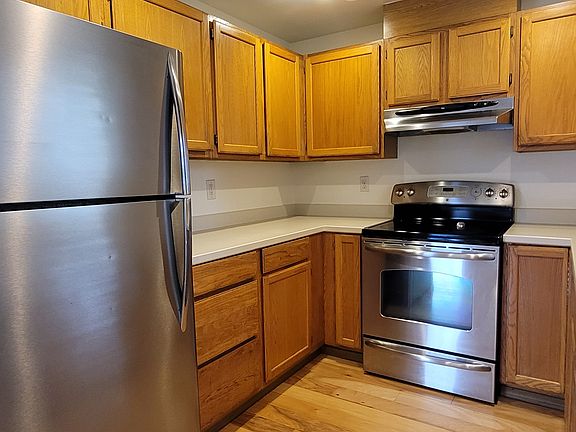 3rd image of 8510 23rd Ave NE APT 3