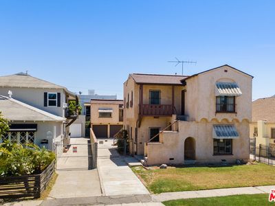 1744 Carmona Ave, Los Angeles, CA, 90019