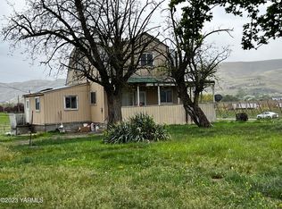 10201 S Wilgus Rd, PROSSER, WA 99350
