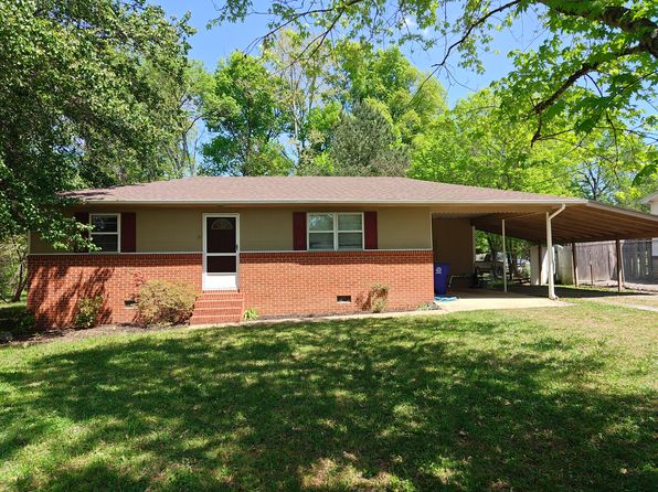8355 Oak Dr
