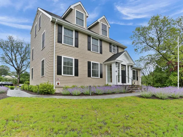 49 Daniels Farm Rd #C, Trumbull, CT 06611