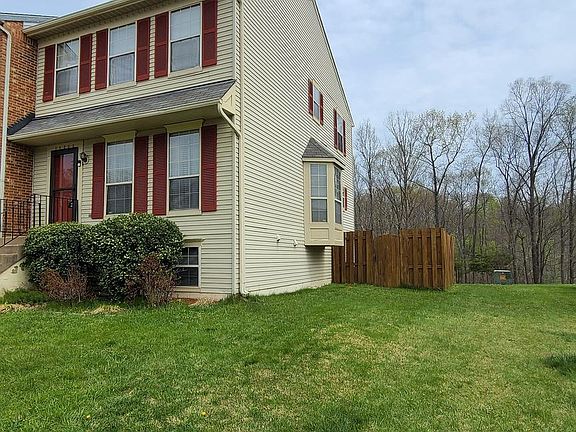 3rd image of 14235 Savannah Dr