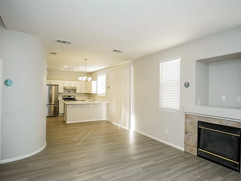 949 Country Skies Ave — Photo 5
