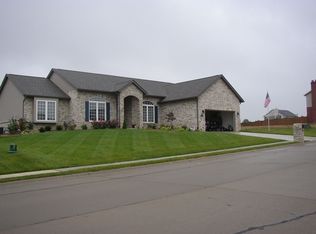 105 Summerlin Rdg, O Fallon, IL 62269
