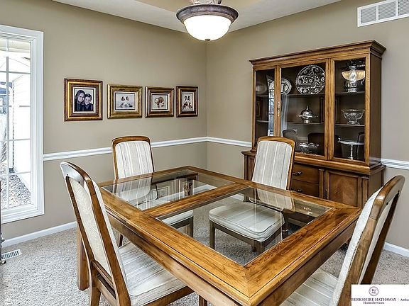 5th image of 22010 Stanford Cir