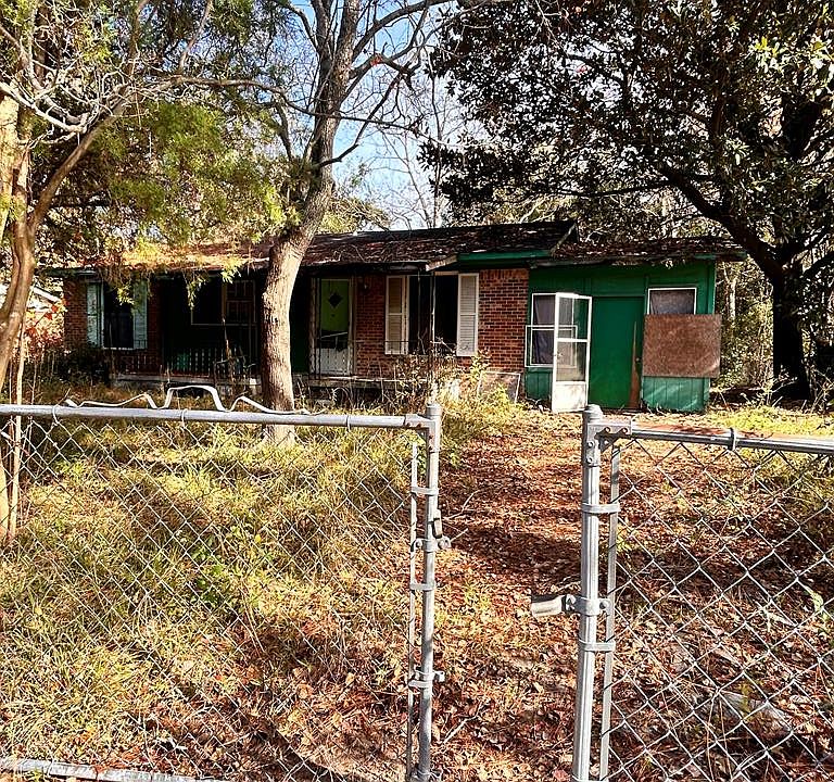 1st image of 1216 Jamestown Dr