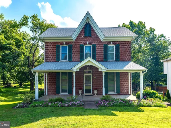 1567 Salford St, Salford, PA 18957