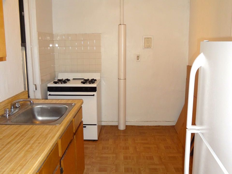 2nd image of 1316 Riverside Dr APT 3H