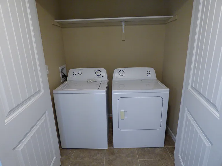 115 N Garth Ave — Photo 17