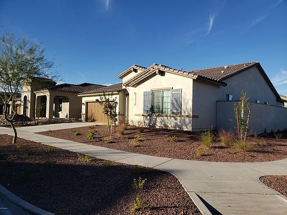 3rd image of 20484 W Park Meadows Dr