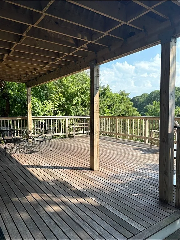 1 bed, 1.5 bath, 1104 sqft, $3,100 — Photo 2