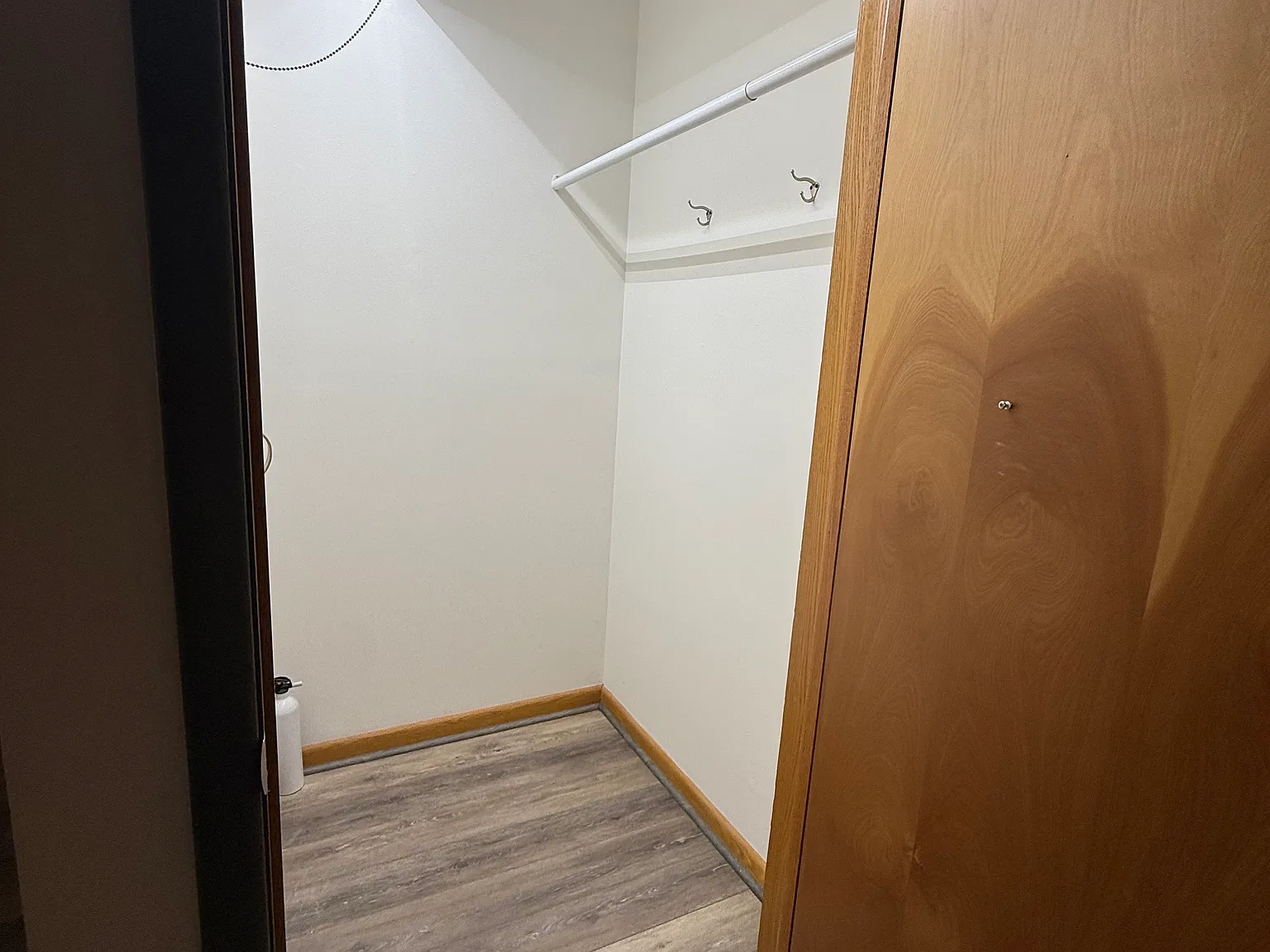 2 bed, 900 sqft, $1,000 — Photo 4