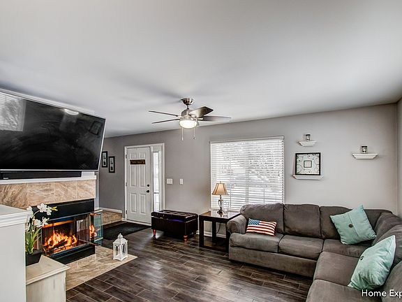 4th image of 700 Fieldcrest Dr Unit B