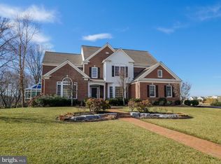 302 Harcourt Ln, Downingtown, PA 19335