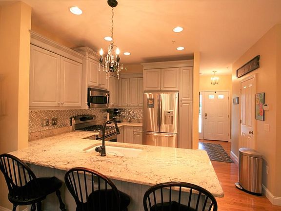3rd image of 900 Lynnfield St #G29