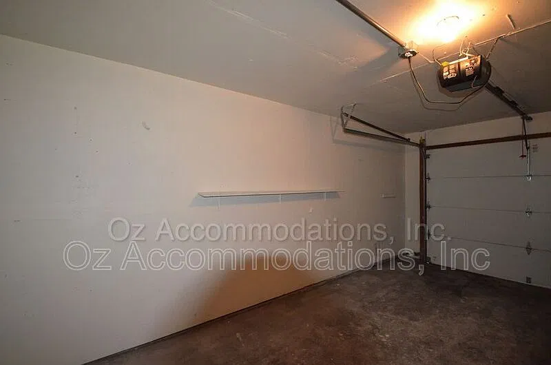 2 bed, 1.5 bath, 1044 sqft, $1,250 — Photo 4