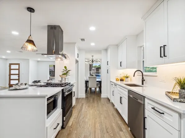 5211 Enchanted Ln, Dallas, TX 75227