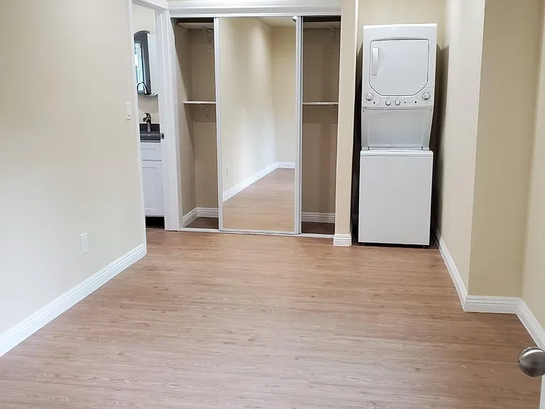 4314 Normal Ave — Photo 2