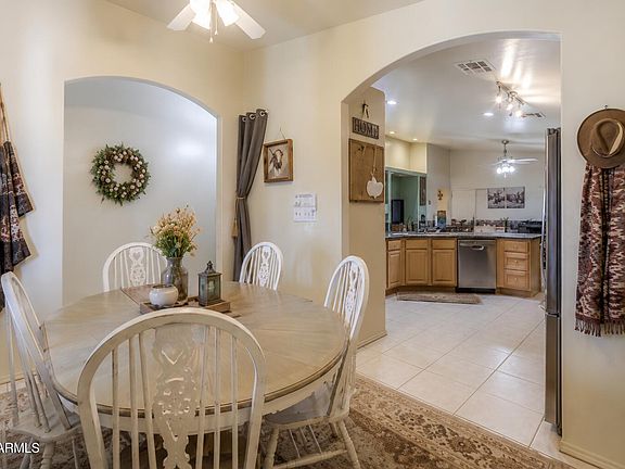 3rd image of 1572 W MARY K Drive