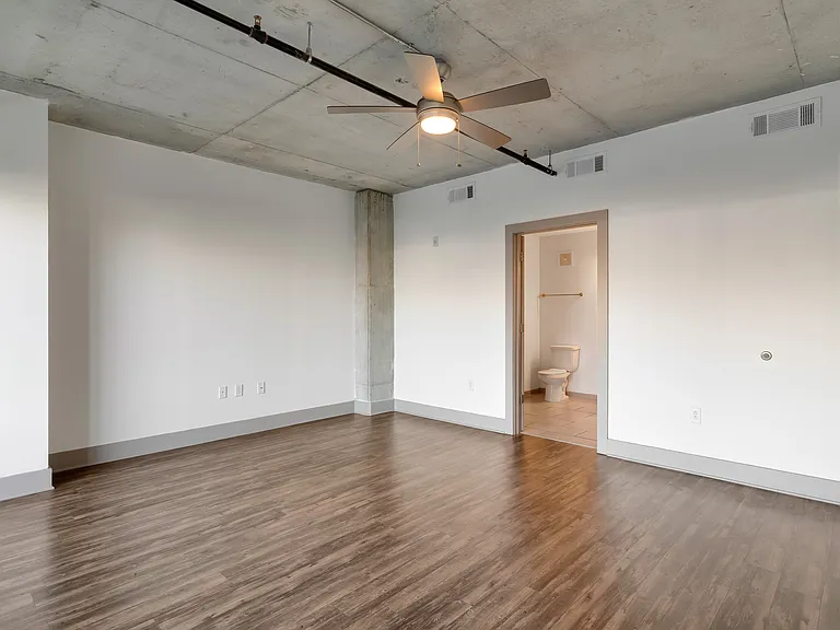 Artemis Midtown — Photo 29