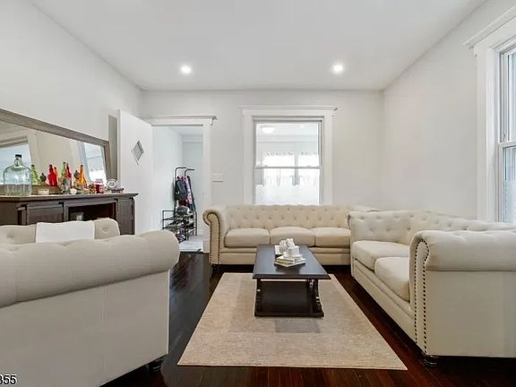 3rd image of 434-436 Linden Ave #1