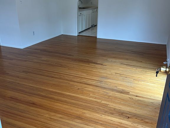 3rd image of 1677 Linwood St