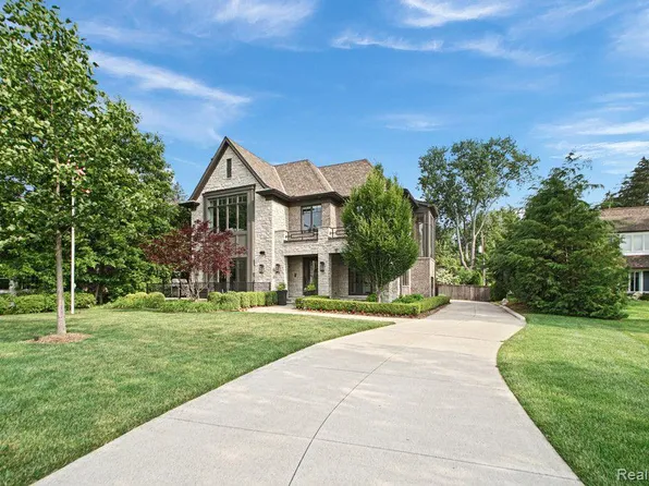 2244 Northlawn Blvd, Birmingham, MI 48009