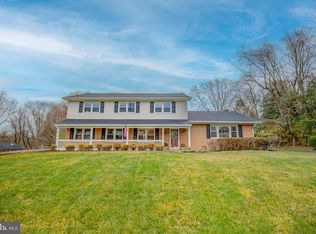 10404 Stone Ridge Ln, Vienna, VA 22182