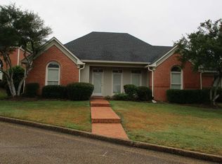 4871 Autumn Woods Dr, Jackson, MS 39206