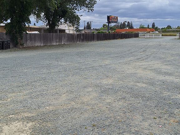 5th image of 10319 N Highway 99 APT E