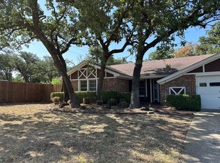 8308 Forrest Oak Dr, North Richland Hills, TX 76182