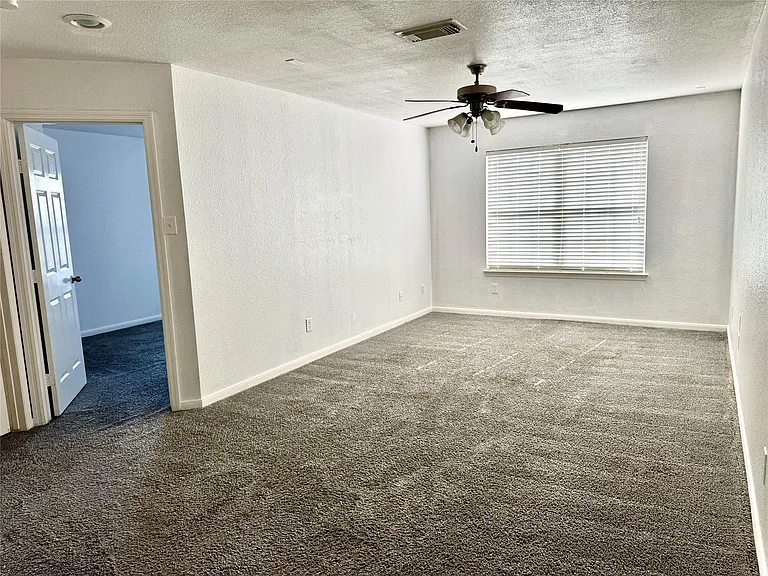 8435 Resada Park Ln — Photo 12