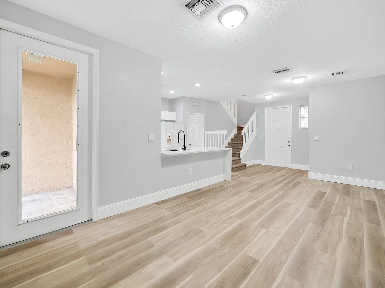1954 Southwest 60th Avenue - 1 — Photo 4