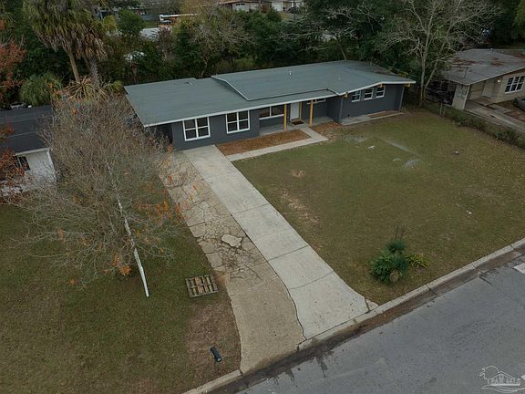 3rd image of 4410 Deauville Way