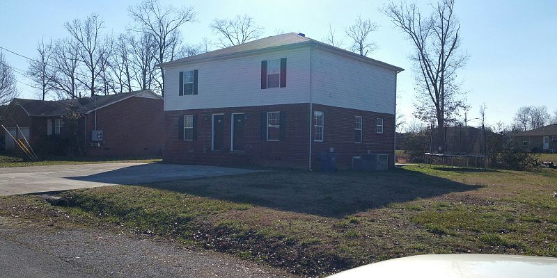 1st image of 140 Fox Creek Ct