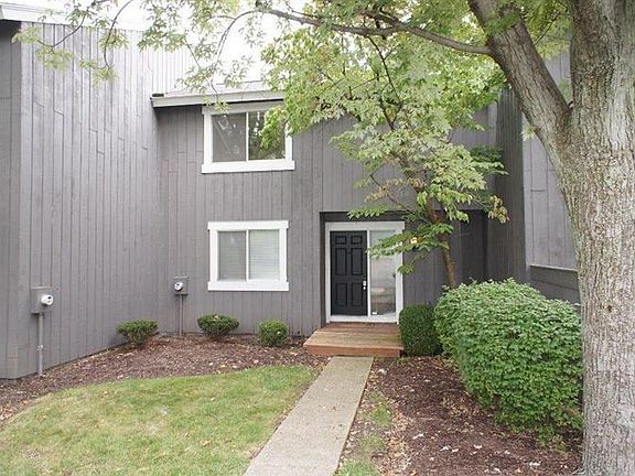 3rd image of 157 Twin Lakes Dr