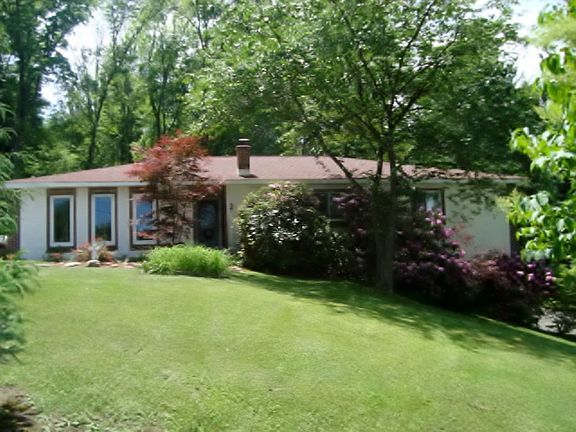 2nd image of 21 Cornell Ave