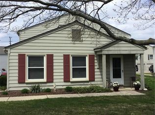 2631 Thornbrier Ct #A, Lake Orion, MI 48360