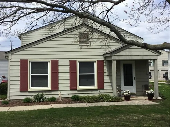 2631 Thornbrier Ct #A, Lake Orion, MI 48360