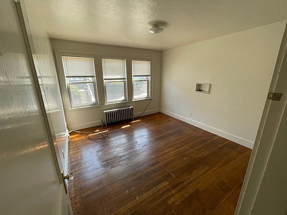 4th image of 238 Corey Rd