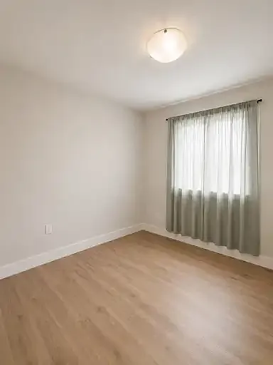 236 Codrington St #1A — Photo 8