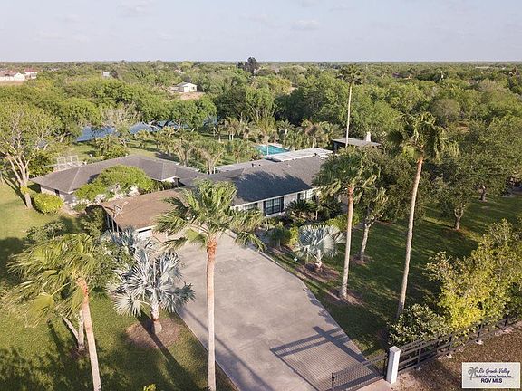 2nd image of 34431 Island Estates St