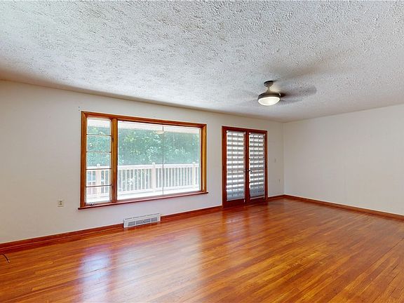 5th image of 153 Homestead Dr