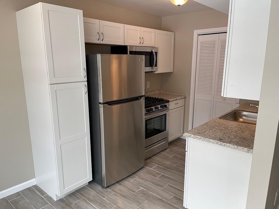 1st image of 3271 W Charmwood Dr APT B