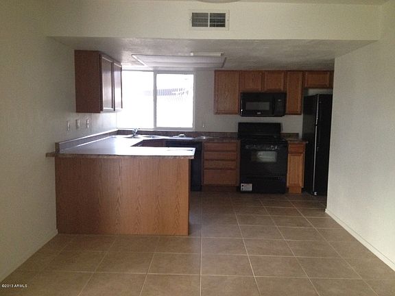 3rd image of 7033 W Oregon Ave
