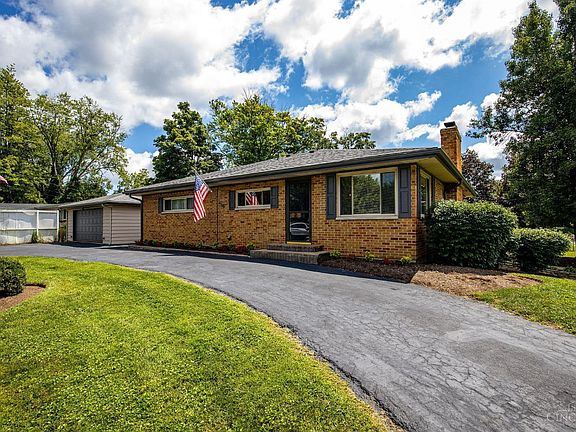 4th image of 769 Connie Ln