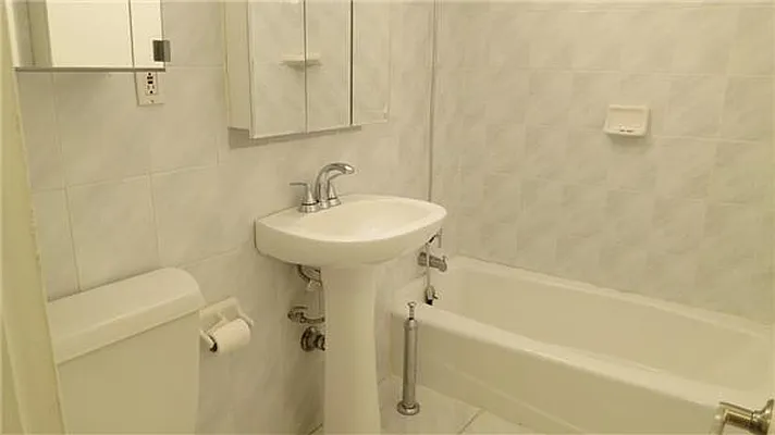 Rented by Lara Group | media 34