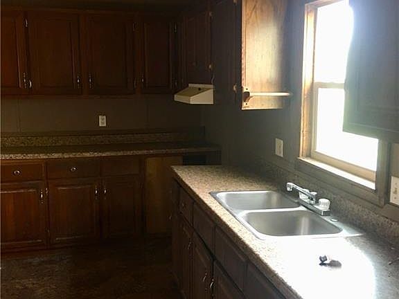 3rd image of 222 Wallys Ln