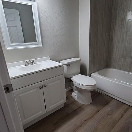 4th image of 3912 Avenue N